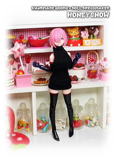 HS007 HoneySnow Backless turtleneck dress (BLACK)