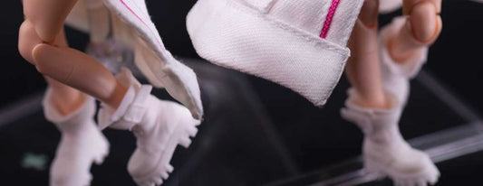 STG-008W ST-GEAR 1/12 BUSTER BOOTS (WHITE RESIN)